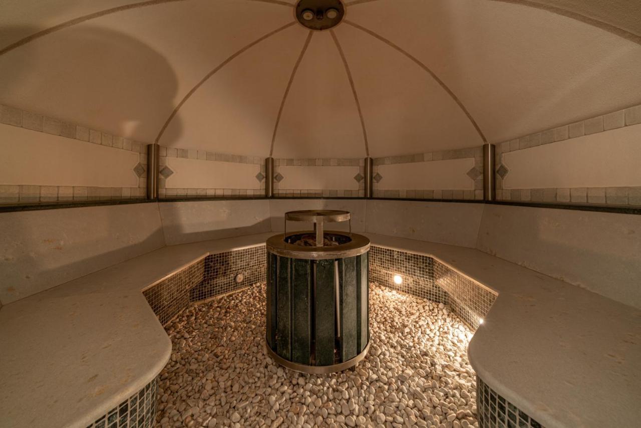 Hotel Adria Merano Esterno foto