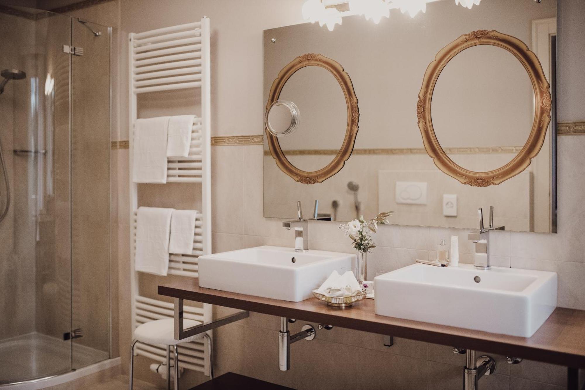 Hotel Adria Merano Esterno foto