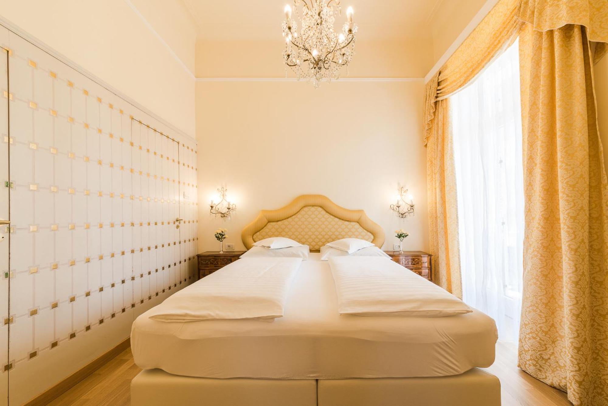 Hotel Adria Merano Esterno foto
