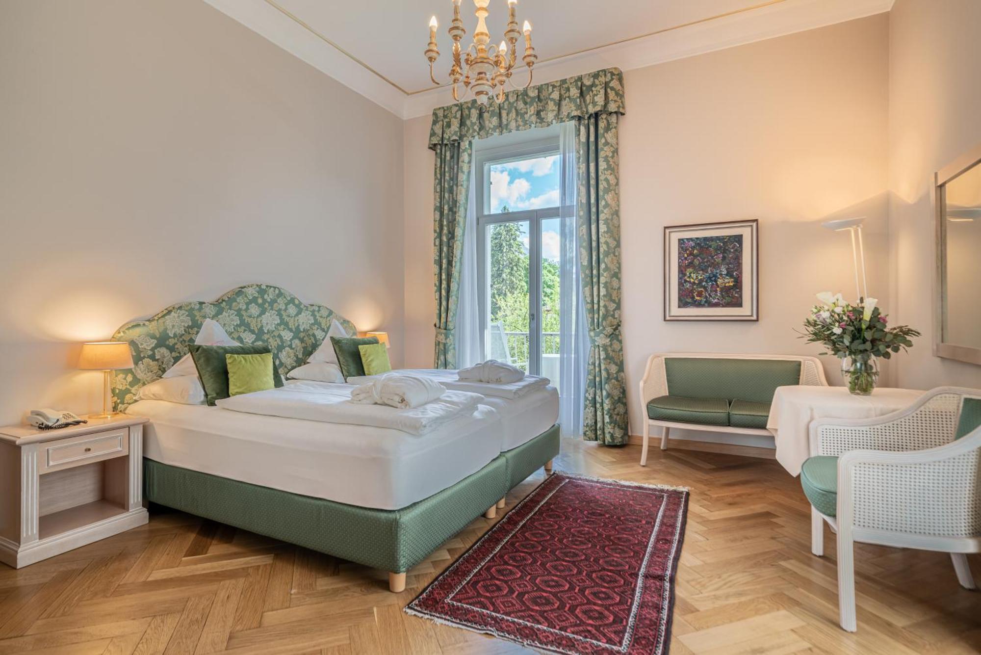 Hotel Adria Merano Esterno foto