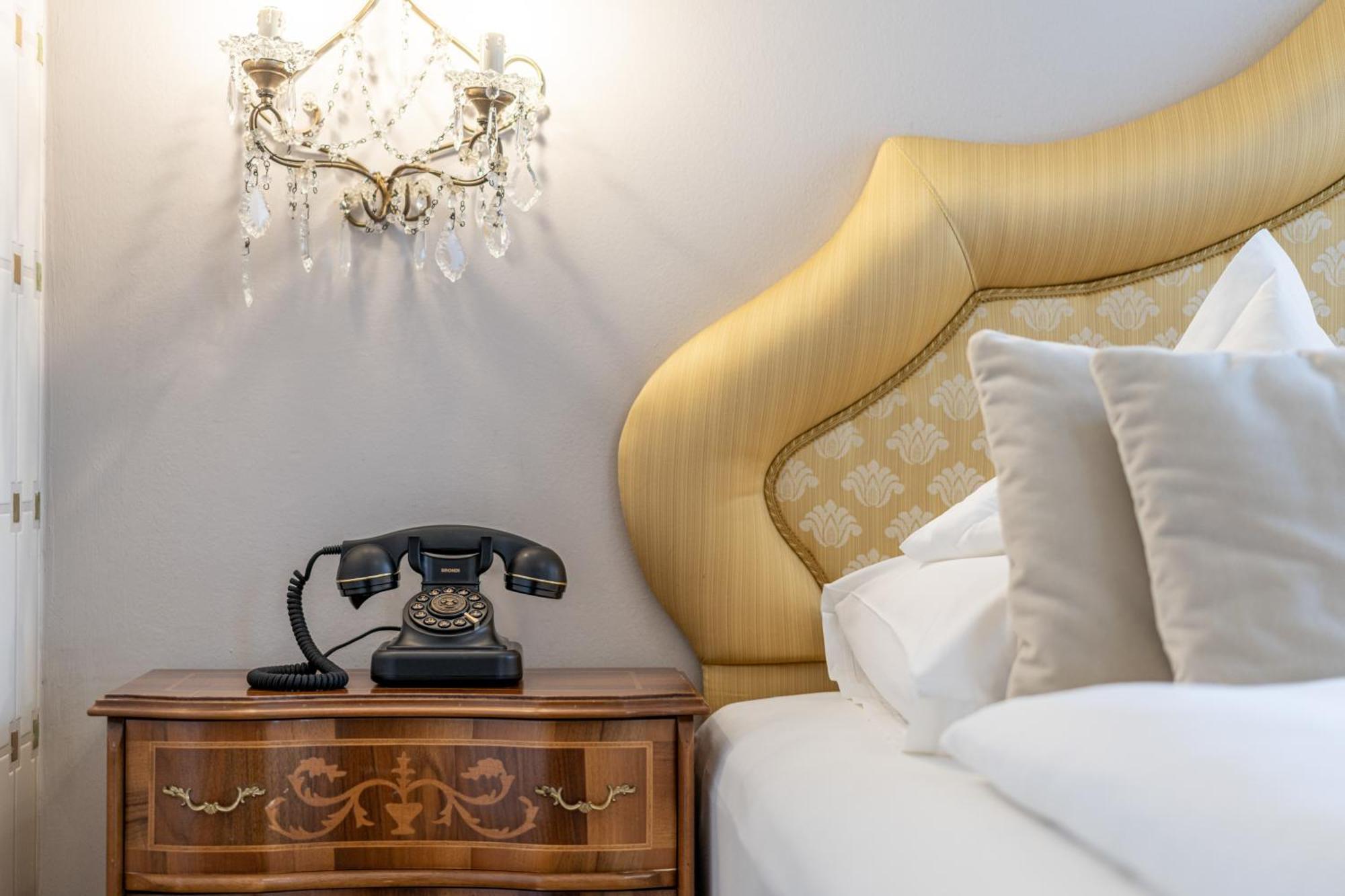 Hotel Adria Merano Esterno foto