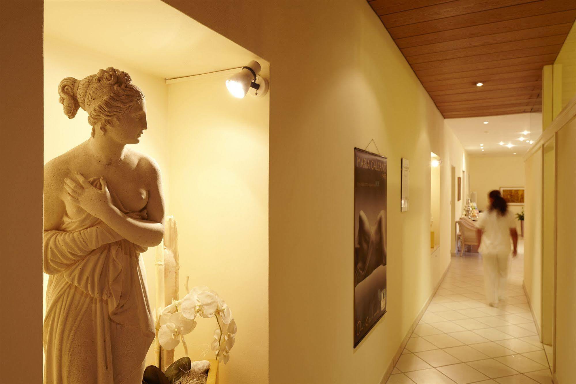 Hotel Adria Merano Esterno foto